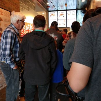 Slim Chickens - Inside was busy, too.  4th day they were open. - Chicken Wings Near Me - Amarillo, Texas
