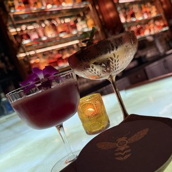 Honeycomb Cocktail Lounge - Cocktail Bars Near Me - Livermore, California
