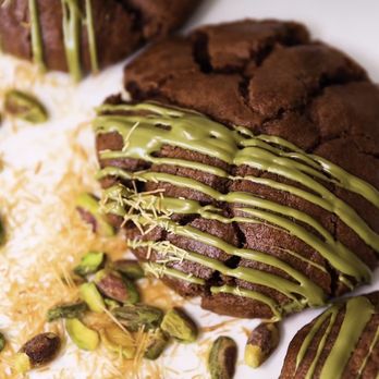 Chip Cookies - What look like in social media . Didn't look anything like this when I bought it - Desserts Near Me - Dublin, California