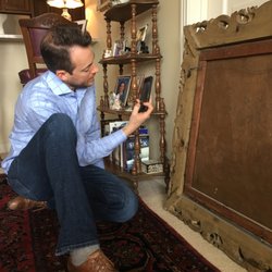Art of Estates - Inspection of all sides of the art for appraisal purposes