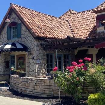 Mimi's Cafe - Charming entrance and patio - Breakfast & Brunch Near Me - Folsom, California Mimi's Cafe - Charming entrance and patio - Breakfast & Brunch Near Me - Folsom, California