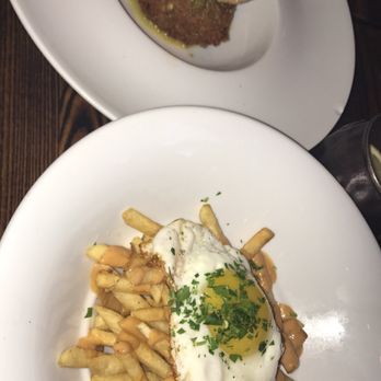 Bacari GDL - Fries w/ a fried egg and chicken w/ Parmesan risotto - Mediterranean Near Me - Glendale, California Bacari GDL - Fries w/ a fried egg and chicken w/ Parmesan risotto - Mediterranean Near Me - Glendale, California