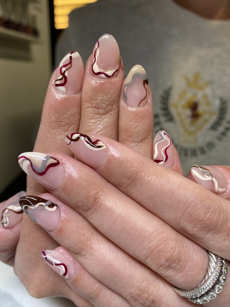 Big Apple Art Nails Logo