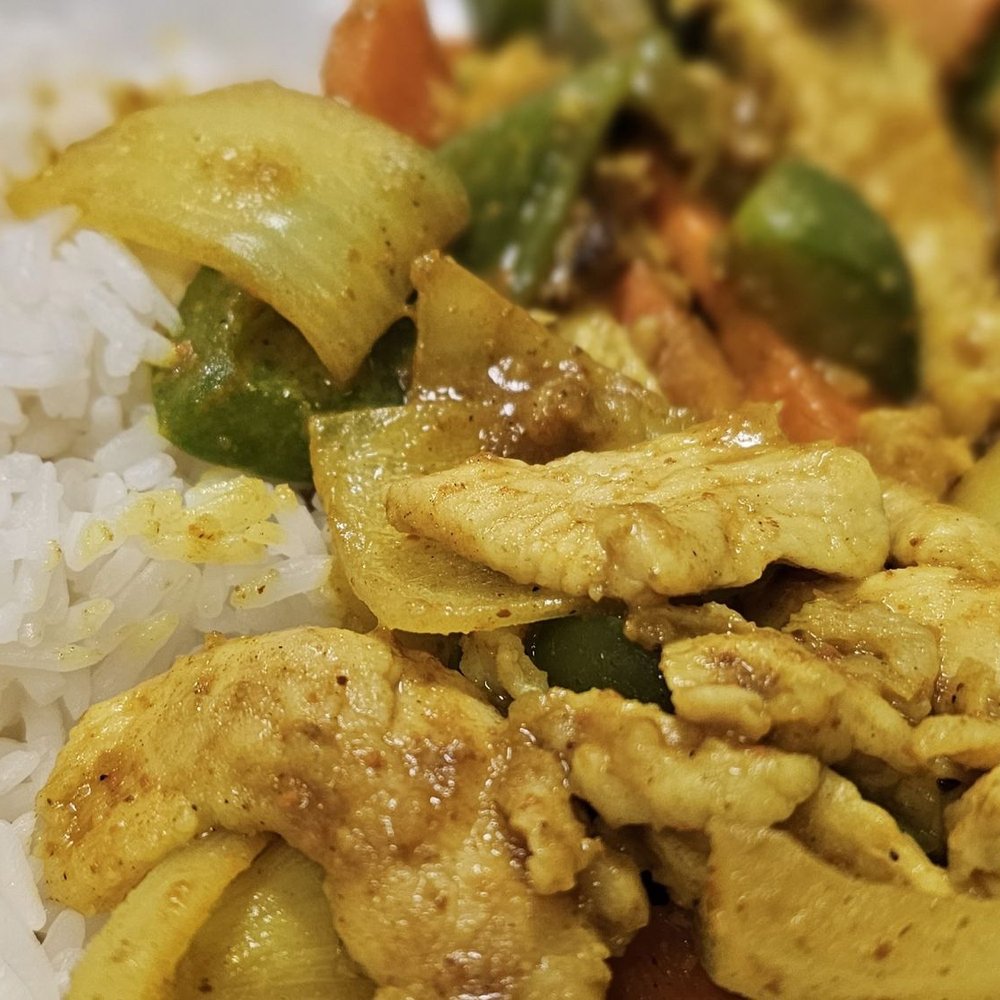 Beijing Cafe - Curry Chicken Over Rice Plate - Chinese Near Me - Rancho Cordova, California Beijing Cafe - Curry Chicken Over Rice Plate - Chinese Near Me - Rancho Cordova, California