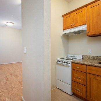 Maurice Dear - Apartments Near Me - Portland, Oregon Maurice Dear - Apartments Near Me - Portland, Oregon