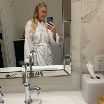Poseidon Spa - Just me getting ready for my body butter full body massage ... birthday treats - Day Spas Near Me - Greenville, South Carolina