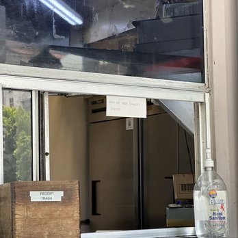 Gushi - Always out of sriracha sauce - Korean Near Me - Los Angeles, California
