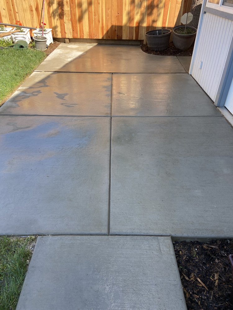 Slide of No Moss SoftWash