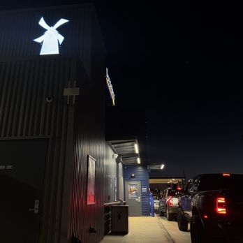 Dutch Bros Coffee - Juice Bars & Smoothies Near Me - Round Rock, Texas