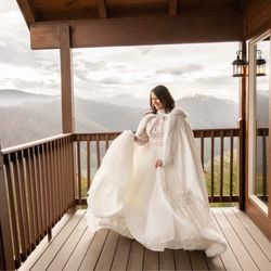 L' Atelier e Alterations - Cape for wedding!