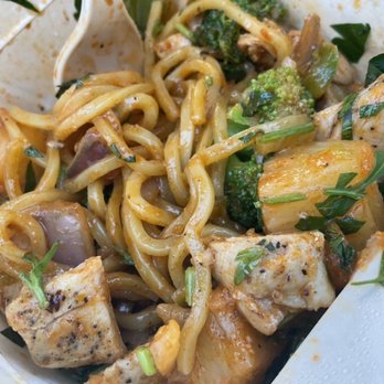 honeygrow - The Spicy Garlic Stir-fry. Wow! - Salad Near Me - Reston, Virginia