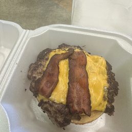 "Bacon" Cheeseburger