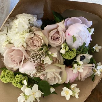 Twigs and Thyme - Florists Near Me - Beverly Hills, California