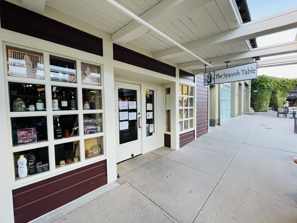 THE SPANISH TABLE Updated September 2024 18 Photos & 36 Reviews 800 Redwood Hwy, Mill