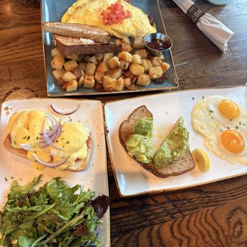 First Watch - Egg Benedict - Breakfast & Brunch Near Me - Jacksonville, Florida