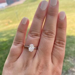 Bixlers - Solitaire oval diamond by Bixlers