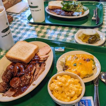 Sammy's Bar-B-Q - Jalapeño sausage, brisket and pork loin, mac & cheese and potato casserole - and the Gonzales flag! Great pickles, etc. - Barbeque Near Me - Dallas, Texas Sammy's Bar-B-Q - Jalapeño sausage, brisket and pork loin, mac & cheese and potato casserole - and the Gonzales flag! Great pickles, etc. - Barbeque Near Me - Dallas, Texas