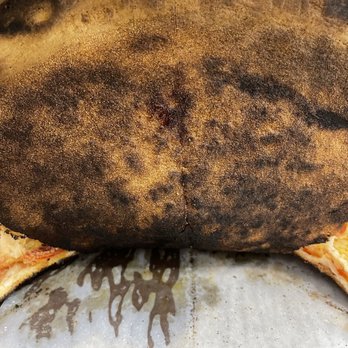 Sam's Pizza & Pasta - Burnt pizza. - Pizza Near Me - Cedar Hill, Texas Sam's Pizza & Pasta - Burnt pizza. - Pizza Near Me - Cedar Hill, Texas