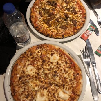 La Marina - 4 Cheese Pizza & Mexican Pizza - Pizza Near Me - Paris, 75