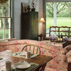 BlissWood Bed and Breakfast Ranch - Spread out and enjoy your private space