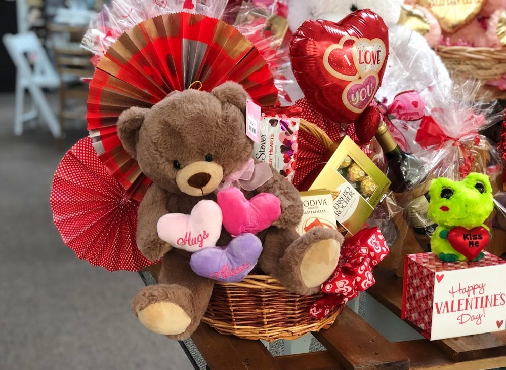 GIFT ME FLOWERS 54 Photos 3831 W Vine St, Kissimmee, Florida