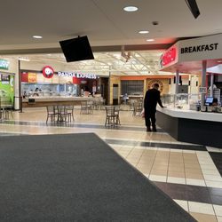 Sbarro DeKalb Oasis Travel Plaza - A few offerings