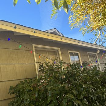Glass Shine Pros - Solar Panel Cleaning Near Me