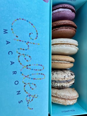 Chelles Macarons by null