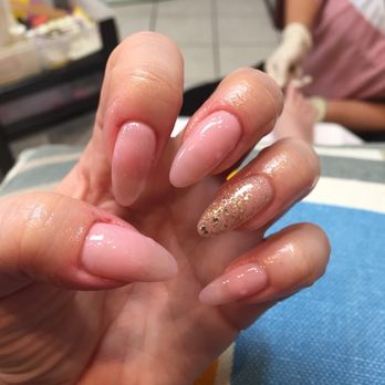 Q Nails & Spa - Nail Salons Near Me - Los Angeles, California