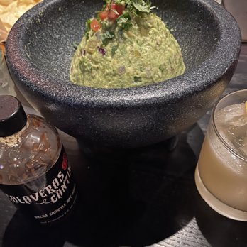 Calaveras Cantina - Guacamole - Bars Near Me - Boca Raton, Florida