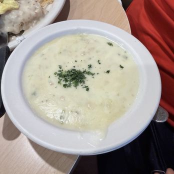 Hunny's Cafe - Clam chowder - American Near Me - Lake Elsinore, California Hunny's Cafe - Clam chowder - American Near Me - Lake Elsinore, California