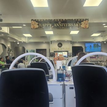D - Luxe Nails Studio - Nail Salons Near Me - Moreno Valley, California
