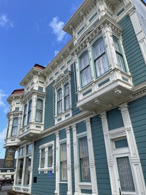Victorian Inn by null