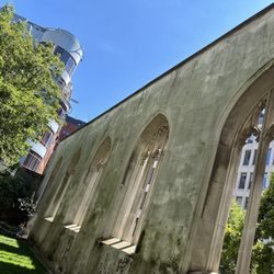 Saint Dunstan in the East Church Garden