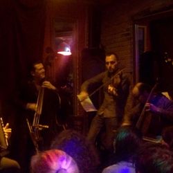 Freedonia - Las gipsy balkan jam session de @bcngipsybalkan de los miércoles son geniales