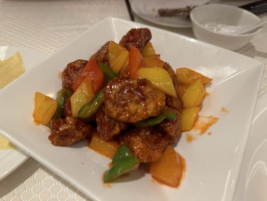 Wah Lok Cantonese Restaurant by null