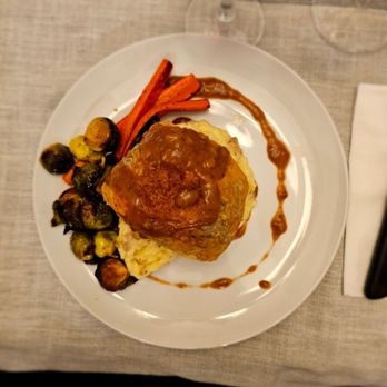 Chef David Schatzle - Individual beef wellington with mash potatoes, carrots and brussell sprouts, and delicious gravy! - Personal Chefs Near Me