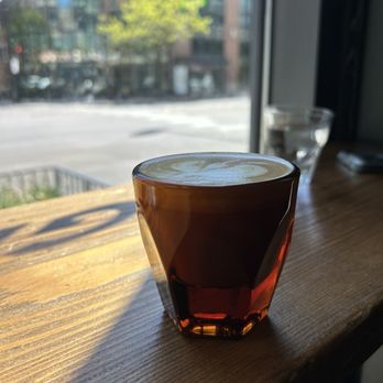 Groundswell Coffee Roasters - Corridor - Coffee Roasteries Near Me - Chicago, Illinois