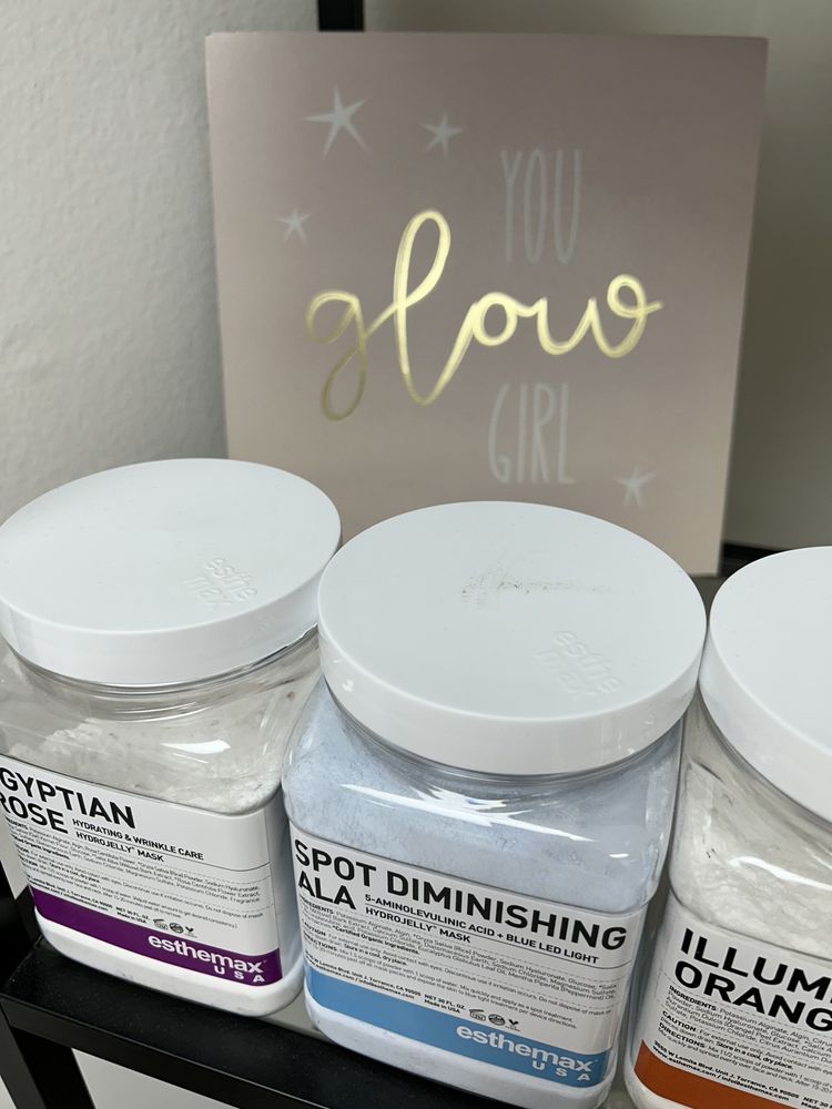 The Skinology Spa Logo