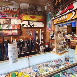 Surf District  - SKATEBOARDS