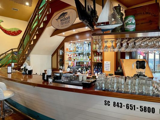 Wahoos Fish House by null