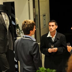 Kunden in SuitArt Zürich Massschneiderei