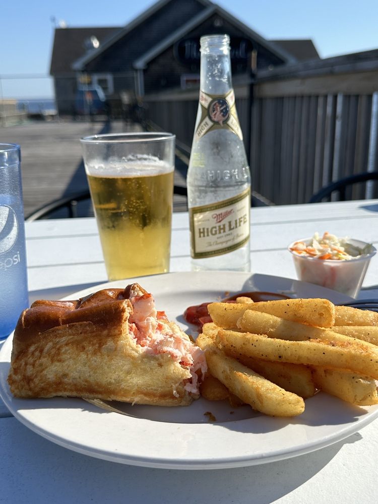 DRY DOCK RESTAURANT Updated November 2024 23 Photos & 15 Reviews