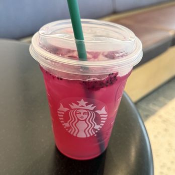 Starbucks - Refresher drink - Coffee & Tea Near Me - Fort Leavenworth, Kansas
