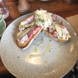 Burrow - Rueben
