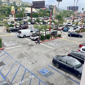 Sinaida Kniter, DDS - Even more parking!!! - General Dentistry Near Me - West Hollywood, California Sinaida Kniter, DDS - Even more parking!!! - General Dentistry Near Me - West Hollywood, California
