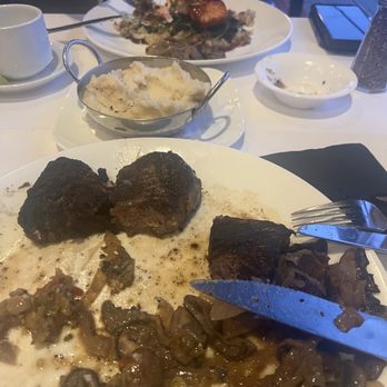 Blu Pointe - Seafood Near Me - Newburgh, New York