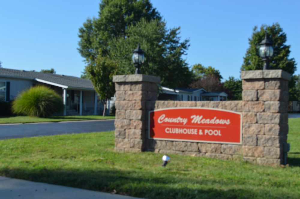 MCDONALD MOBILE HOMES 2211 N Illinois St, Belleville, Illinois