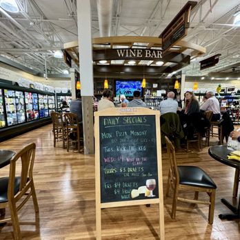 Harris Teeter - Bar - Grocery Near Me - Charlotte, North Carolina Harris Teeter - Bar - Grocery Near Me - Charlotte, North Carolina