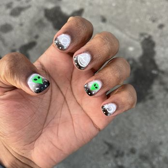 Nails by Ken - Organic dip powder with gel polish (airbrushed) - Nail Salons Near Me - El Cerrito, California
